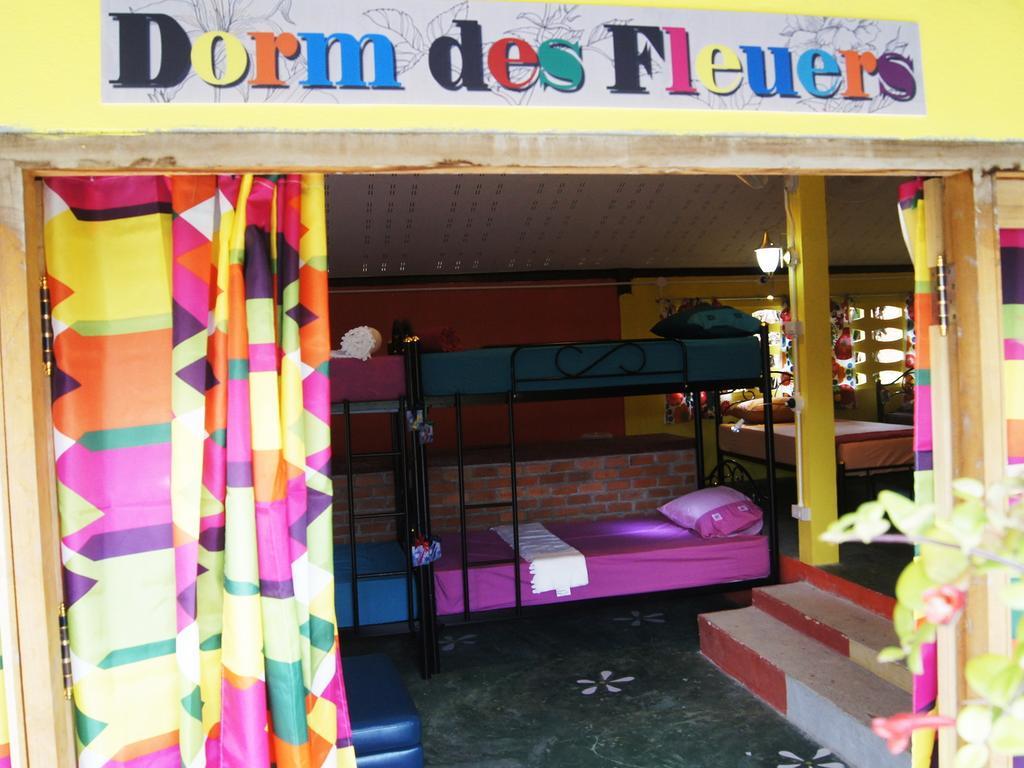 Dorm Des Fleurs Hostel Καο Λακ Εξωτερικό φωτογραφία