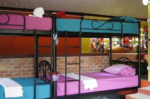 Dorm Des Fleurs Hostel Καο Λακ Εξωτερικό φωτογραφία